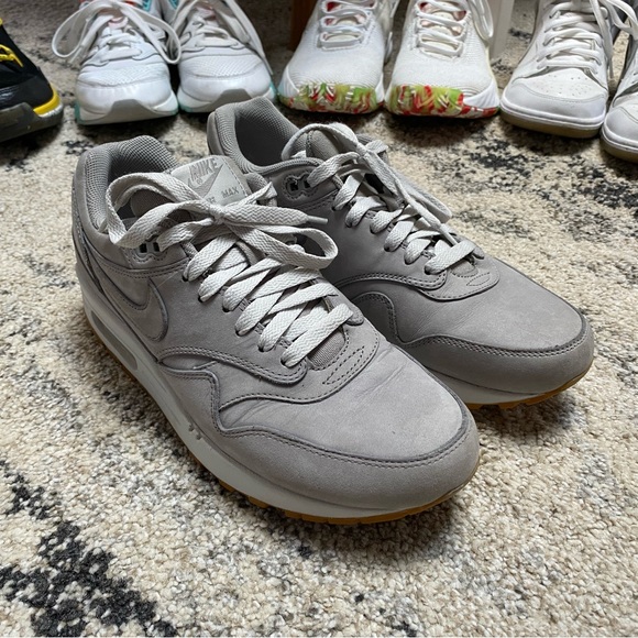 Nike Air Max 1 Premium Medium Grey and Gum - Picture 2 of 6